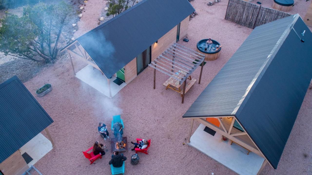 Lucky Arrow Retreat Hotel Dripping Springs Exterior foto